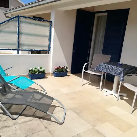 Pavicic-ivelja Apartment